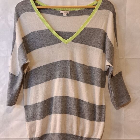 Gap Womens Sweater Green Gray Knit Striped Short Sleeve V-neck Preppy Style -XS - Picture 14 of 14